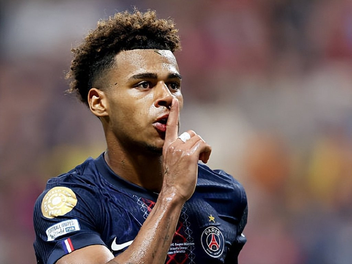 亚精英赛战报：陈威屡献神扑，海港0-0险平柔佛新山仍垫底