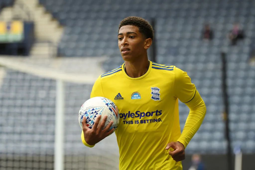 马德兴：U22男足广东集训后将前往阿联酋，在那踢4-5场热身赛