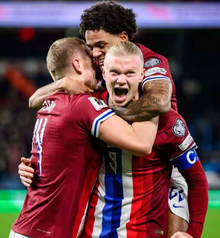 法尔克：拜仁不着急推进诺伊尔续约，打算在他40岁生日前后谈