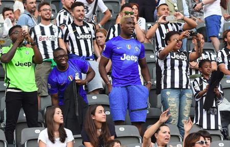 停球都能停出艺术感